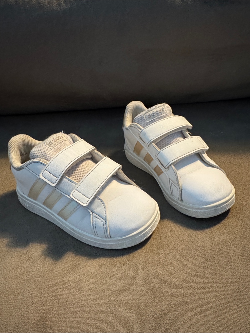 adidas White Kids Sneakers with iridescent Accent Stripes - Velcro Closure
